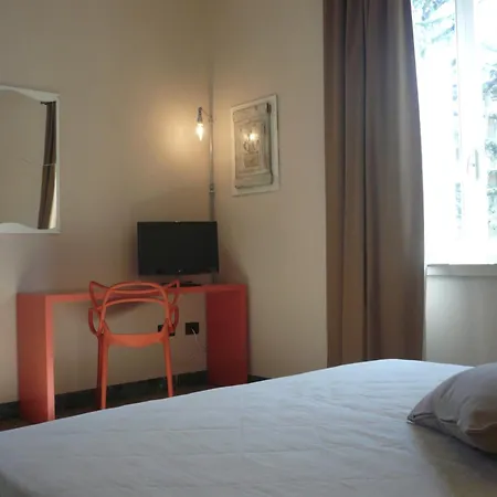 Bed & Breakfast In Elisa & Gentucca Lucca