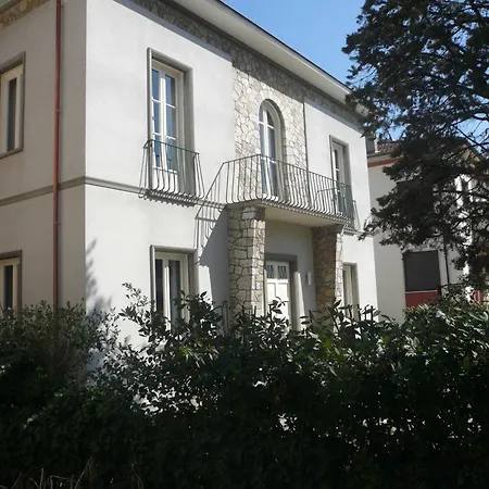 Bed & Breakfast In Elisa & Gentucca