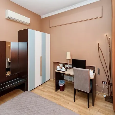 Bed & Breakfast In Elisa & Gentucca Lucca