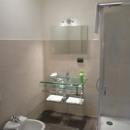 Bed & Breakfast In Elisa & Gentucca 2*