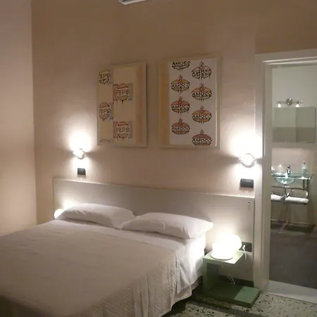 In Elisa & Gentucca Bed & Breakfast 2*