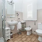 Bed & Breakfast In Elisa & Gentucca Lucca